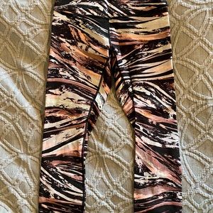 Lululemon crop pants